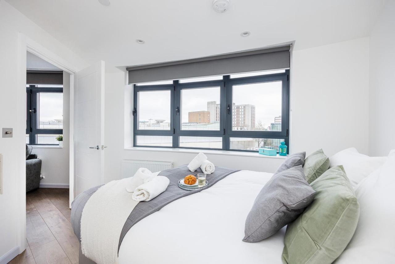 Cresta House - Modern Apartments Luton  Eksteriør bilde